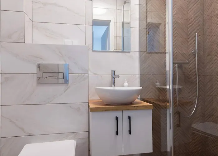 Kwidzinski بيت ضيافة 3*